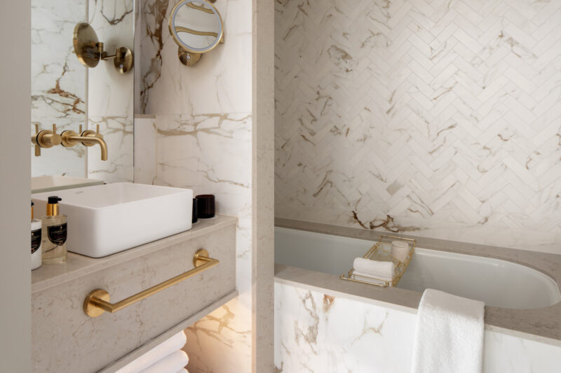 LONMM_Standard_bathroom_2