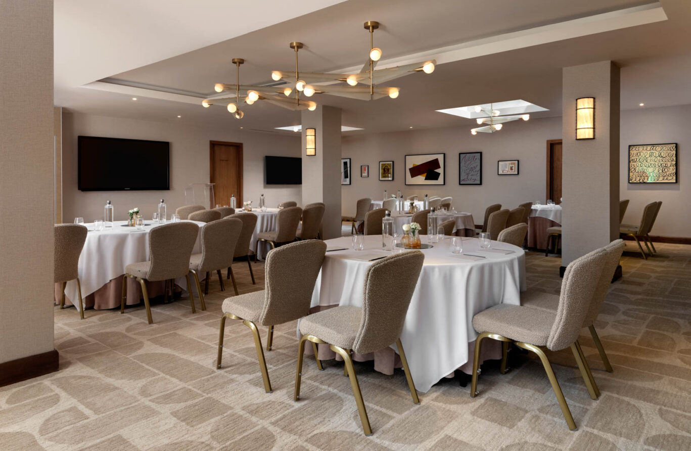 LONMK_Meeting_Room_cabaret