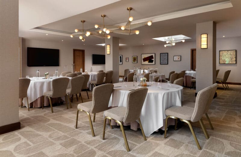 LONMK_Meeting_Room_cabaret