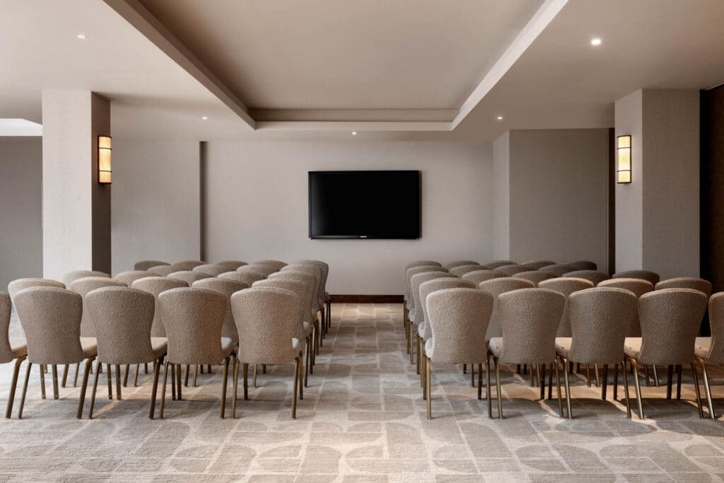 LONMK_Meeting_Room_theatre