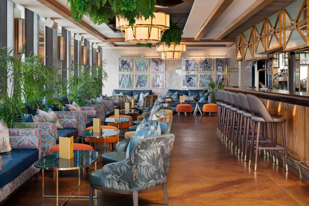 LONMK_restaurant_Aviary_indoor_garden