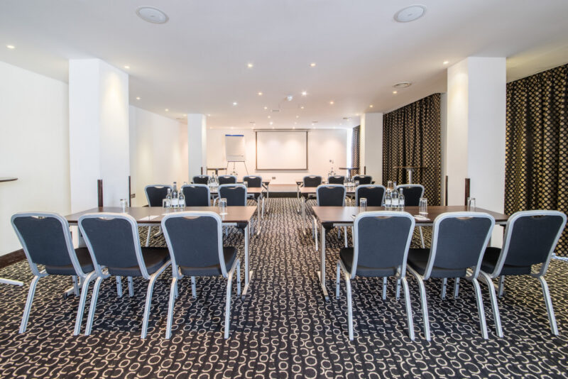 Park Grand Heathrow-4
