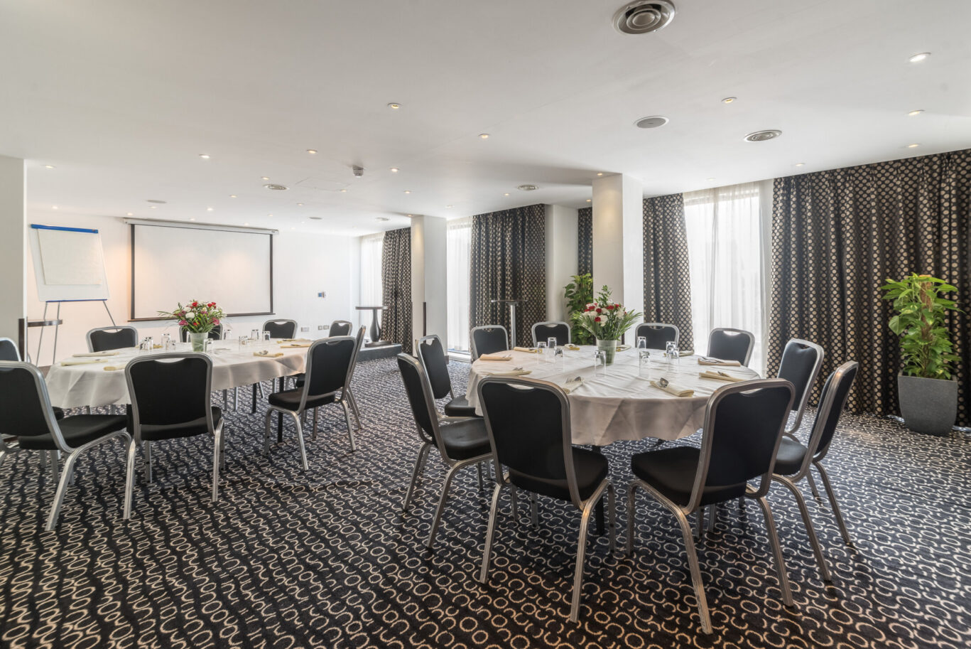 Park Grand Heathrow-8