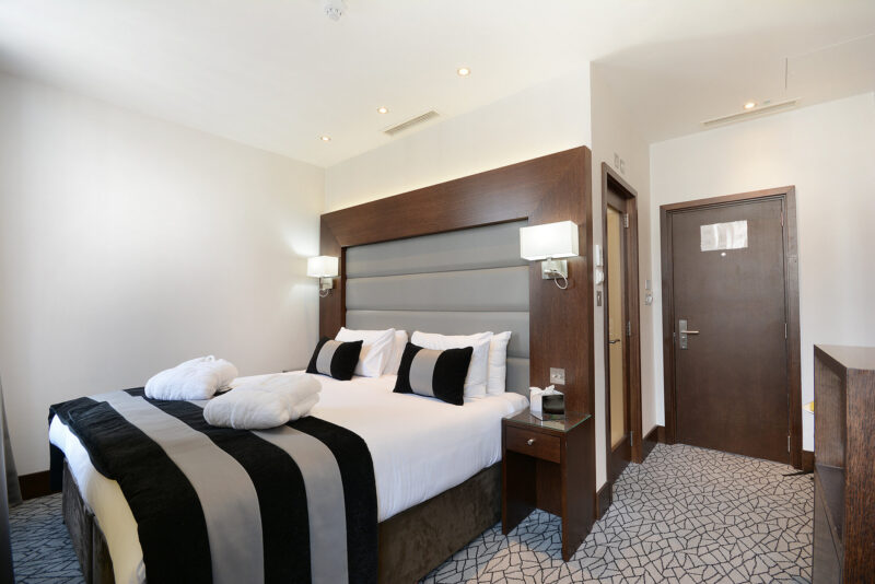 Club Double Room Image 3